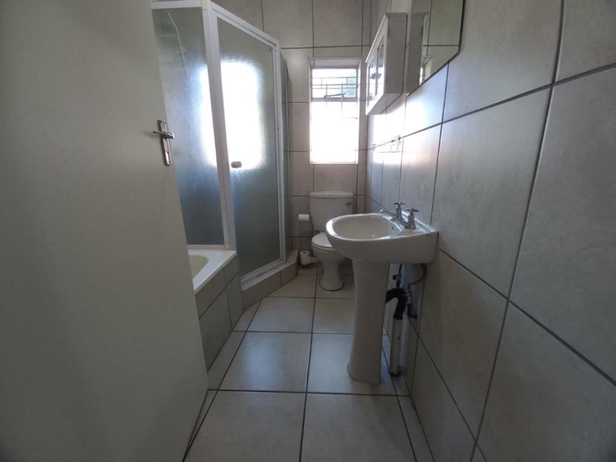 2 Bedroom Property for Sale in Die Bult Western Cape